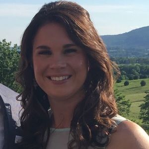 Meet your Posher, Caitlin